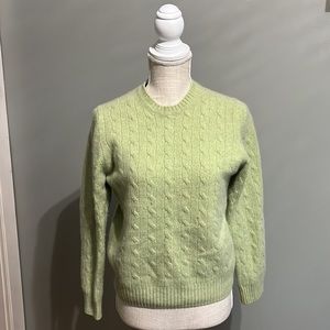 Brooks Brothers Italian cashmere, crew neck sweater Worn, but in great condition